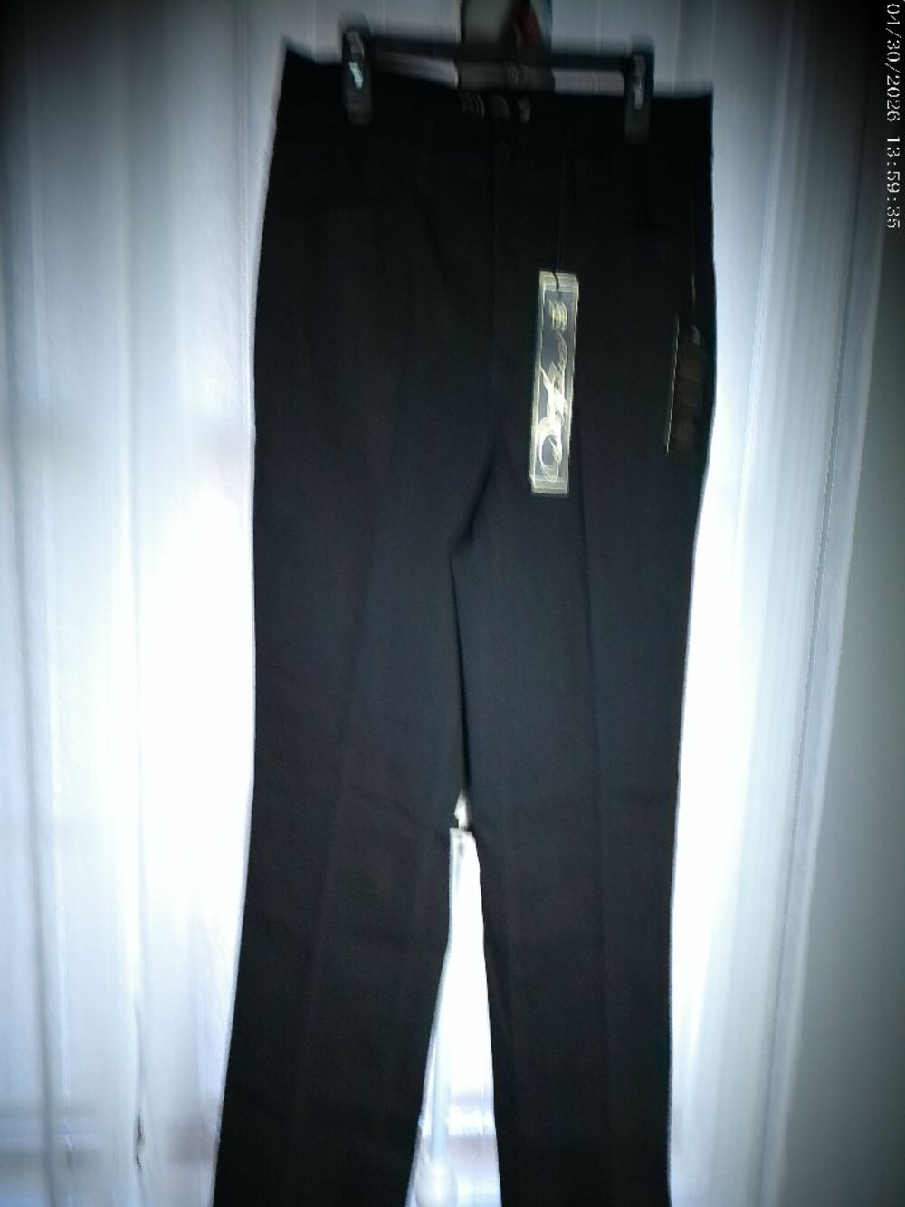 DG2 by Diane Gillman NWT Button Zip Virtual Stretch Straight Leg Black Jeans 12